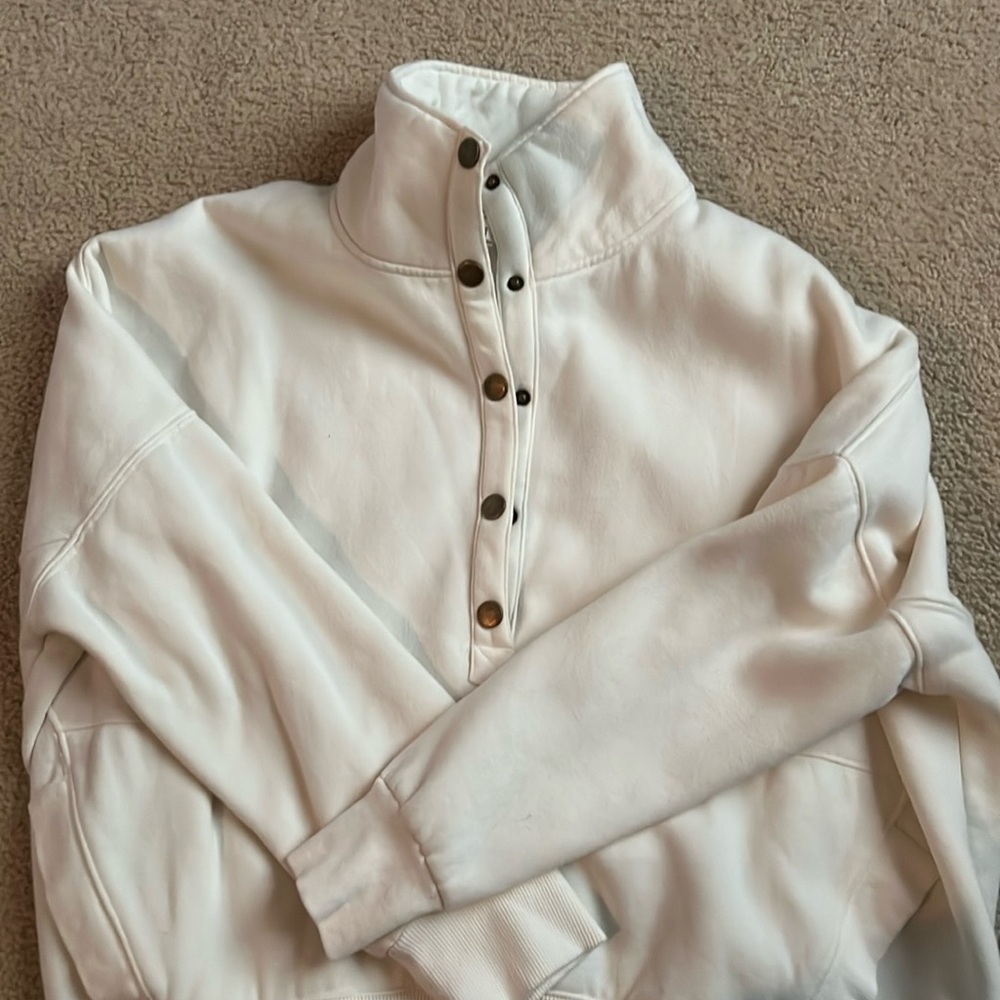 Beautiful, soft, mock-neck, large, cream sweatshirt!